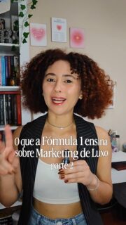 A Fórmula 1 é muito mais sobre EXPERIÊNCIA do que sobre a corrida em si. 

Adrenalina, carros, pilotos e velocidade são parte do pacote, mas é a experiência que faz o público voltar e continuar assistindo.

Sendo um esporte considerado de luxo em que nem todos têm fácil acesso, a Fórmula 1 é um exemplo de que marcas que proporcionam uma jornada de experiência para seu cliente fidelizam, formam comunidade e ganham aumento de engajamento orgânico. 

O que sua marca agrega para o seu cliente? 

#formula1 #marketingdeluxo #marketingdemoda
#socialmediademoda #posicionamentodemarca